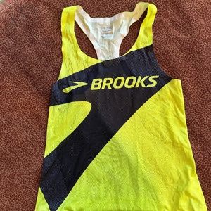 Brooks Running Singlet Size XS